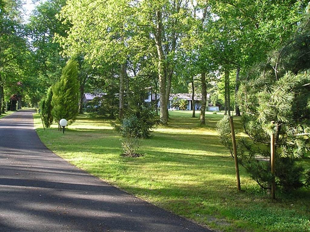 Parc De L'Aiguade Bed and Breakfast Saint-Paul-lès-Dax Exteriör bild